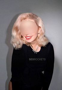 Вика — эротические фото