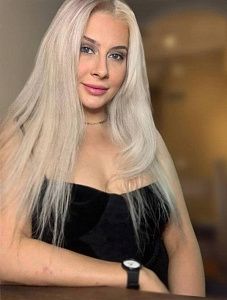 Адель — эротические фото