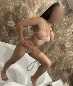 Ксюша — эротические фото